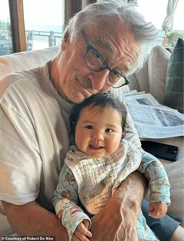 子90岁了！老年人找现象正得流行麻将胡了老夫妇生子令人唏嘘：孩(图6)